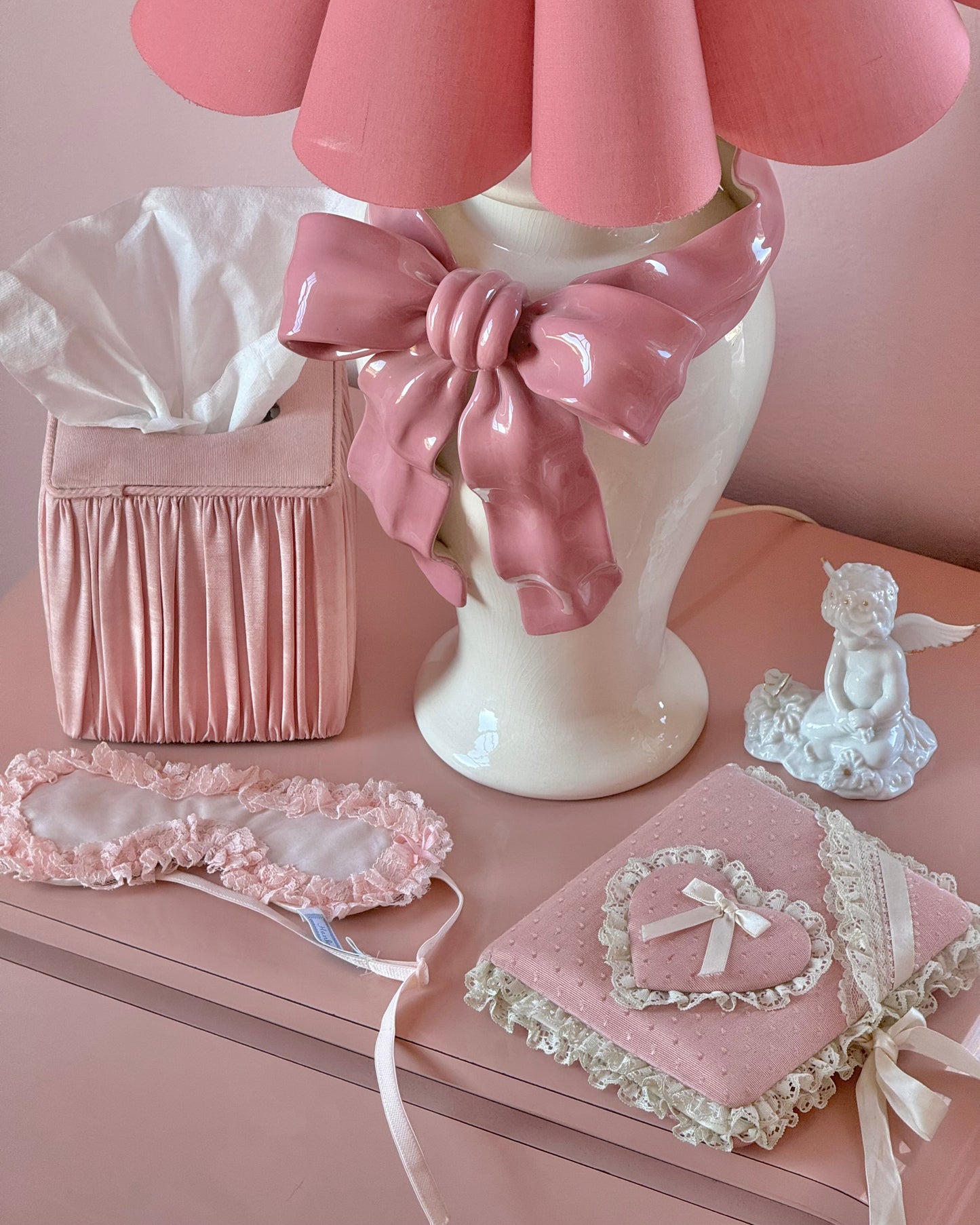 Bow Lamp