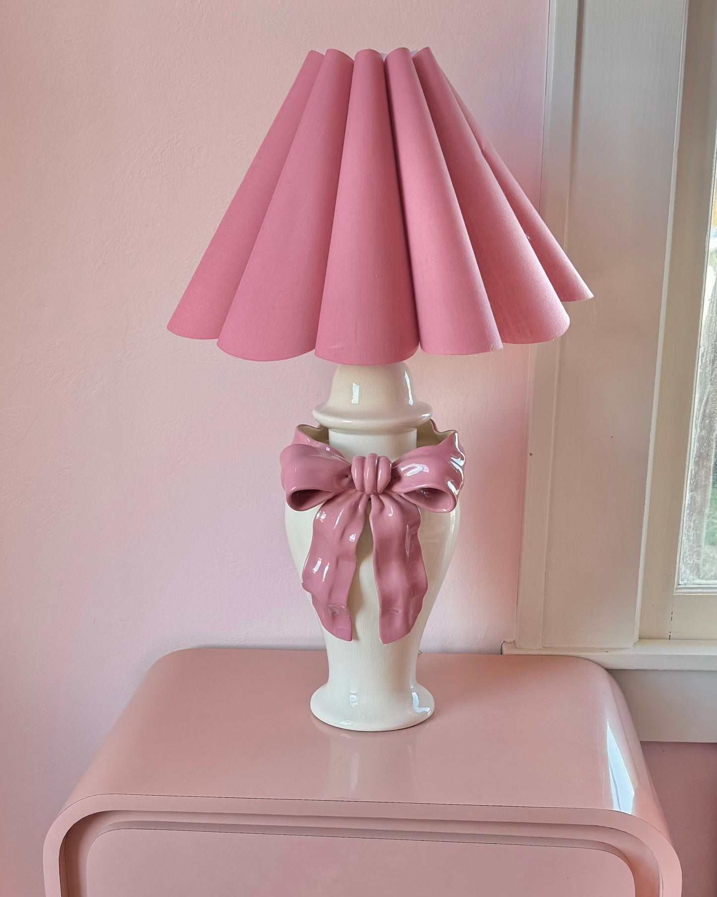 Bow Lamp